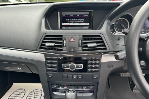 Mercedes-Benz E Class E200 CGI BLUEFF SPORT COUPE AUTOMATIC - LOW MILEAGE -FULL SERVICE HISTORY  38