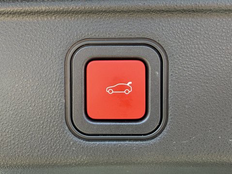 Fiat 600 115kW La Prima 54kWh 5dr Auto 40