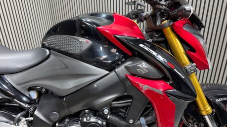 Suzuki GSX-S ABS GSXS1000 2016 ONLY 29K RUNS / RIDES GREAT PROJECT NAKED 1000CC 19