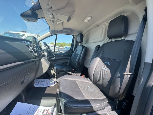 Ford Transit Custom AUTO SWB L1H1 Low Roof 300 Air Con Alloys Sensors Cam EURO 6 NO VAT 13