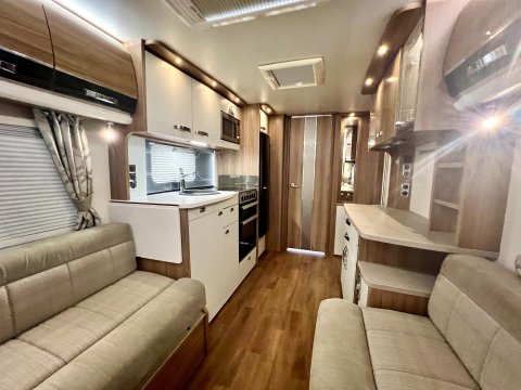 Swift Elegance 480 25