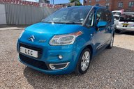 Citroen C3 Picasso EXCLUSIVE HDI.. ONLY £35 ROAD TAX.. STUNNING COLOUR.. VERY SPACIOUS 4