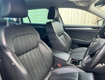 Skoda Superb 2.0 TDI SE L Executive Estate 5dr Diesel Auto Euro 6 (150 ps) 17