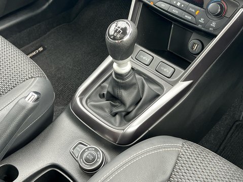 Suzuki S-Cross ULTRA BOOSTERJET ALLGRIP MHEV 32