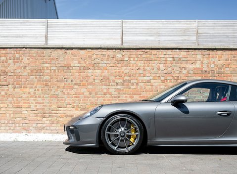 Porsche 911 GT3 (991.2) 23