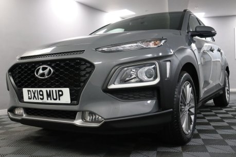 Hyundai KONA SE 28