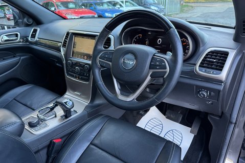 Jeep Grand Cherokee V6 CRD OVERLAND -2 OWNERS -8 SERVICES -PAN ROOF - HUGE SPEC 14