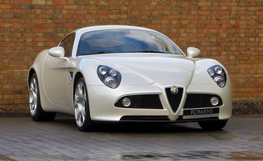 Alfa Romeo 8C Competizione 1