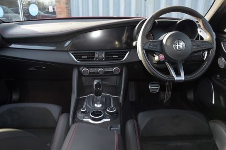 Alfa Romeo Giulia V6 BITURBO QUADRIFOGLIO 7