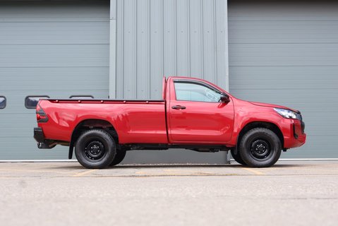 Toyota Hilux 2023 ACTIVE 4WD D-4D S/C only 3000 miles styled by seeker leather seats  4