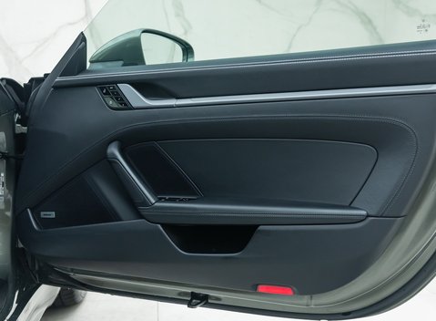 Porsche 911 Carrera S (992) 24