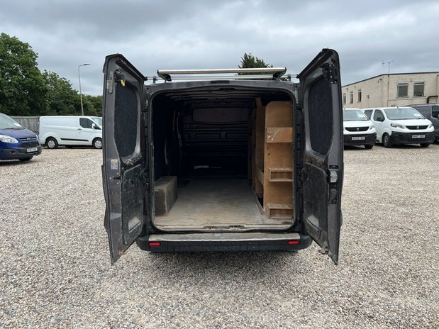 Renault Trafic LWB L2H1 Low Roof Sport 296 Air Con Nav Sensors EU 9
