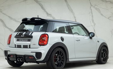 Mini Hatch John Cooper Works Challenge 7