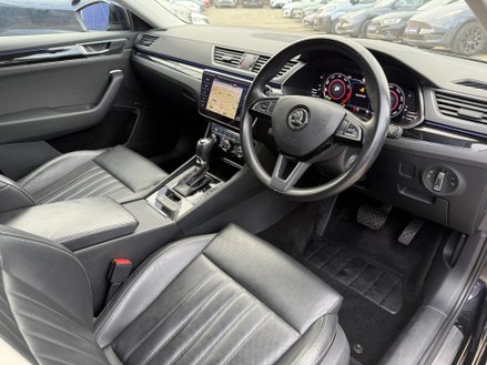 Skoda Superb 2.0 TSI Laurin & Klement Hatchback 5dr Petrol DSG Euro 6 (s/s) (190 ps)