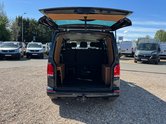 Volkswagen Transporter Crew Cab SWB L1H1 Highline T32 Air Con Alloys Sensors Tow Bar EURO 6 9