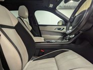 Land Rover Range Rover Velar 3.0 Range Rover Velar R-Dynamic HSE D300 Auto 4WD 5dr 30