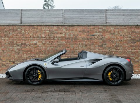 Ferrari 488 Spider 2