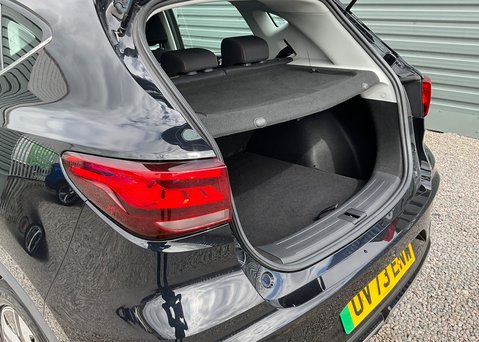 MG ZS EV 72kWh SE 10