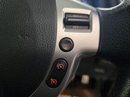 Nissan Qashqai 2.0 dCi Tekna Auto 4WD Euro 5 5dr (AVM) 16