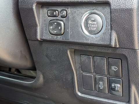 Toyota Land Cruiser D-4D ACTIVE 10
