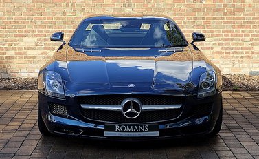 Mercedes-Benz SLS AMG 3