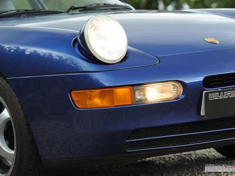 Porsche 968 COUPE 4