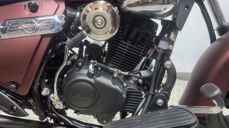 Keeway Superlight 125 2024 ONLY 800 MILES MOT SERVICED 125CC CRUISER BIKE 26