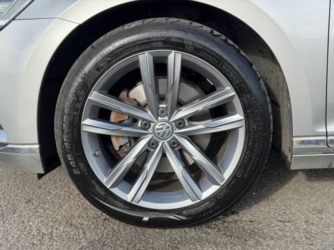 Volkswagen Passat 2.0 TDI BlueMotion Tech GT Euro 6 (s/s) 5dr 24