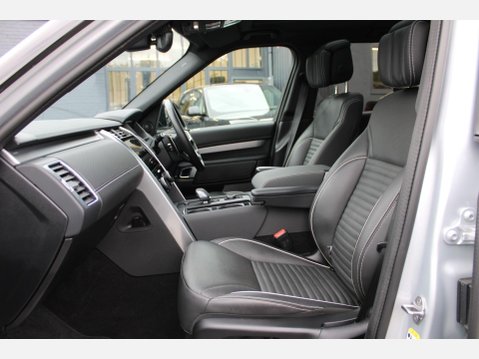 Land Rover Discovery DYNAMIC HSE 10