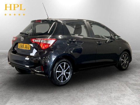 Toyota Yaris 1.5 VVT-i Icon Tech Hatchback 5dr Petrol CVT Euro 6 (111 ps) Air Con - Allo 7