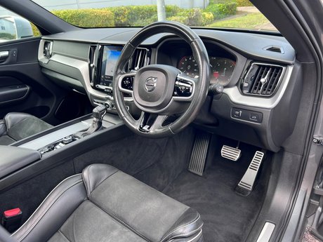 Volvo XC60 2.0 D4 R-Design Pro Auto AWD Euro 6 (s/s) 5dr 25