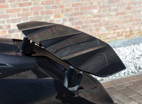 Bugatti Chiron Sport 'Noire Edition' 29