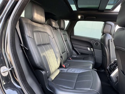 Land Rover Range Rover Sport 2.0 Range Rover Sport HSE Dynamic Black P400e Auto 4WD 5dr 33