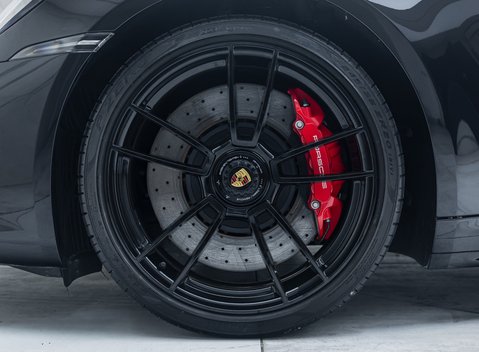 Porsche 911 Targa 4 GTS (992) 16