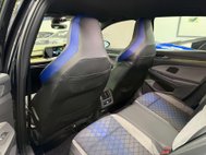 Volkswagen Golf 2.0 TSI R Hatchback 5dr Petrol DSG 4Motion Euro 6 (s/s) (320 ps) 46