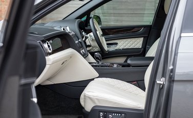 Bentley Bentayga V8 Diesel 16