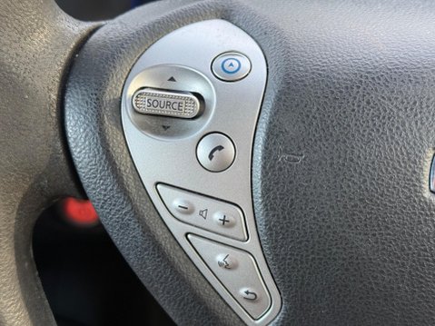 Nissan LEAF 24kWh Acenta Auto 5dr 18