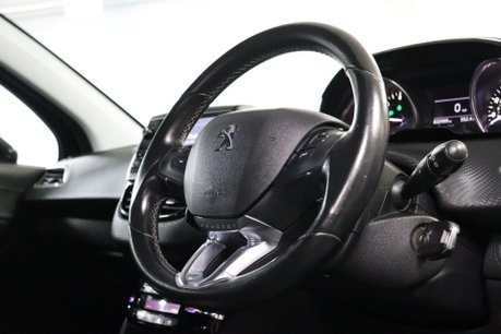 Peugeot 2008 BLUEHDI ALLURE 12