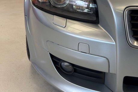 Volvo C30 2.0 R-Design Coupe 2dr Petrol Manual (177 g/km, 143 bhp) 27
