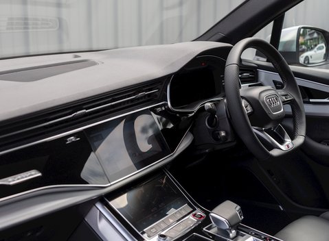 Audi SQ7 19