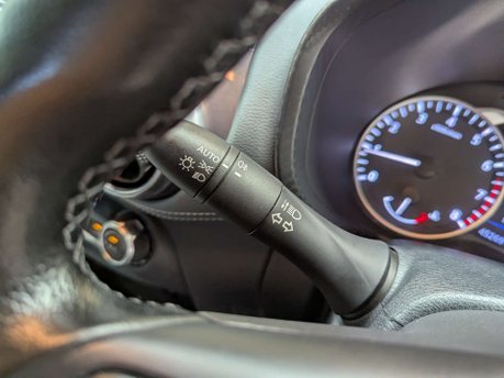 Nissan Juke 1.0 Juke N-Connecta DiG-T 5dr 67