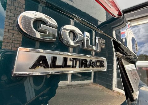 Volkswagen Golf 2.0 TDI Alltrack Estate 5dr Diesel DSG 4Motion Euro 6 (s/s) (184 ps) 25