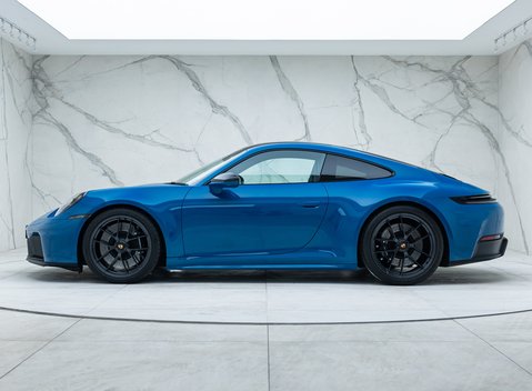 Porsche 911 Carrera 4 GTS (992.2) 5
