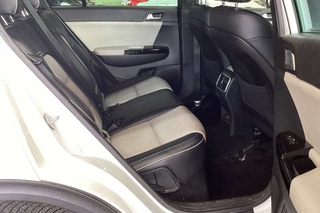 Kia Sportage 1.6 T-GDi GT-Line SUV 5dr Petrol DCT AWD Euro 6 (174 bhp) 10