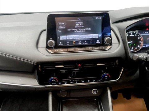 Nissan Qashqai 1.3 DIG-T MHEV Acenta Premium SUV 5dr Petrol Hybrid Manual Euro 6 (s/s) (14 17