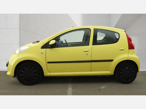 Peugeot 107 URBAN 2-TRONIC 7