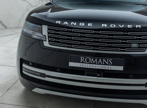 Land Rover Range Rover D350 AUTOBIOGRAPHY LWB 32