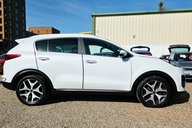 Kia Sportage CRDI GT-LINE ISG SAT NAV. 1 FORMER KEEPER,LAST OWNER 5 YEARS. 7