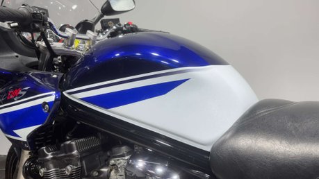 Suzuki Bandit 1200 2005 ONLY 21K NEW MOT SERVICED VERY CLEAN ICONIC MK2 NAKED 25