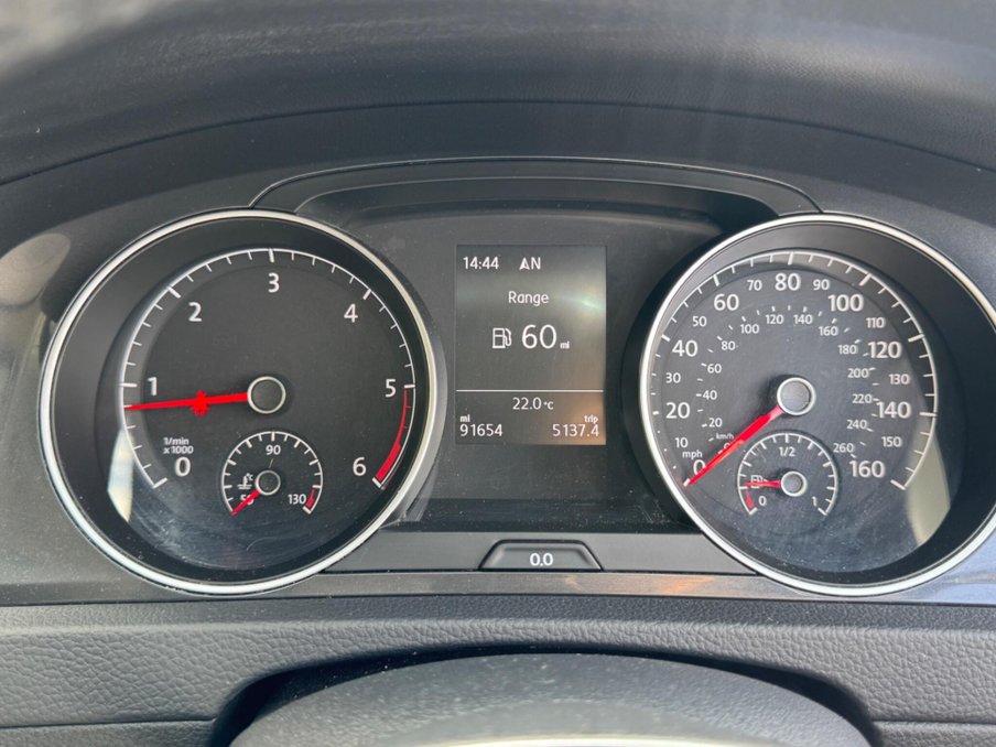 2017 Volkswagen Golf — image 30